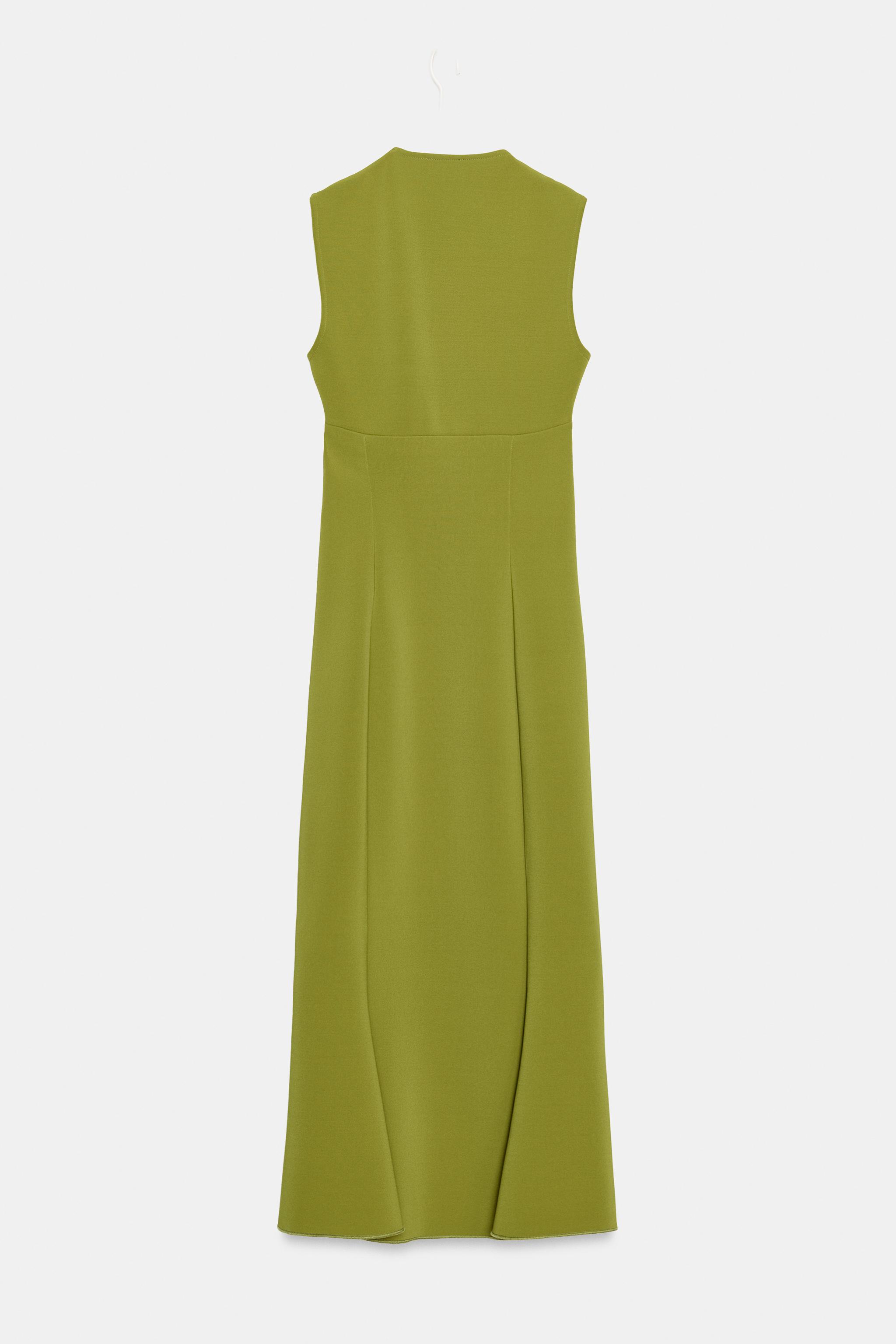 SWEETHEART NECKLINE DRESS