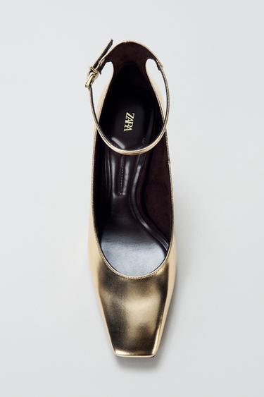 حذاء بكعب بتأثير معدني - ذهبي الخاص بـ Zara