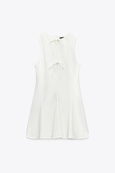 VESTIDO CURTO COM LAÇOS E GODÉS - Branco-marfim da Zara