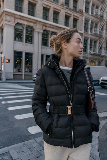 КОРОТКИЙ ПРИТАЛЕННЫЙ АНОРАК WATER REPELLENT WINDPROOF — ЧЕРНЫЙ от Zara