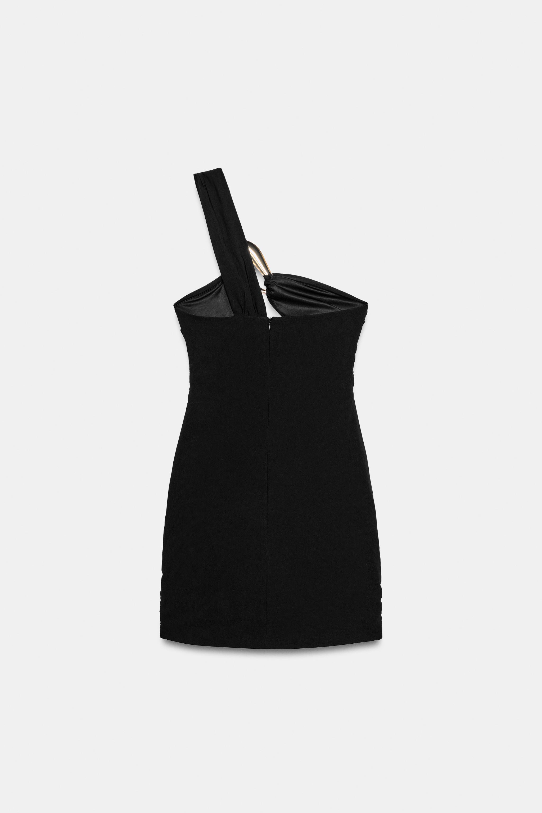 ROBE COURTE DRAPÉE À ORNEMENT