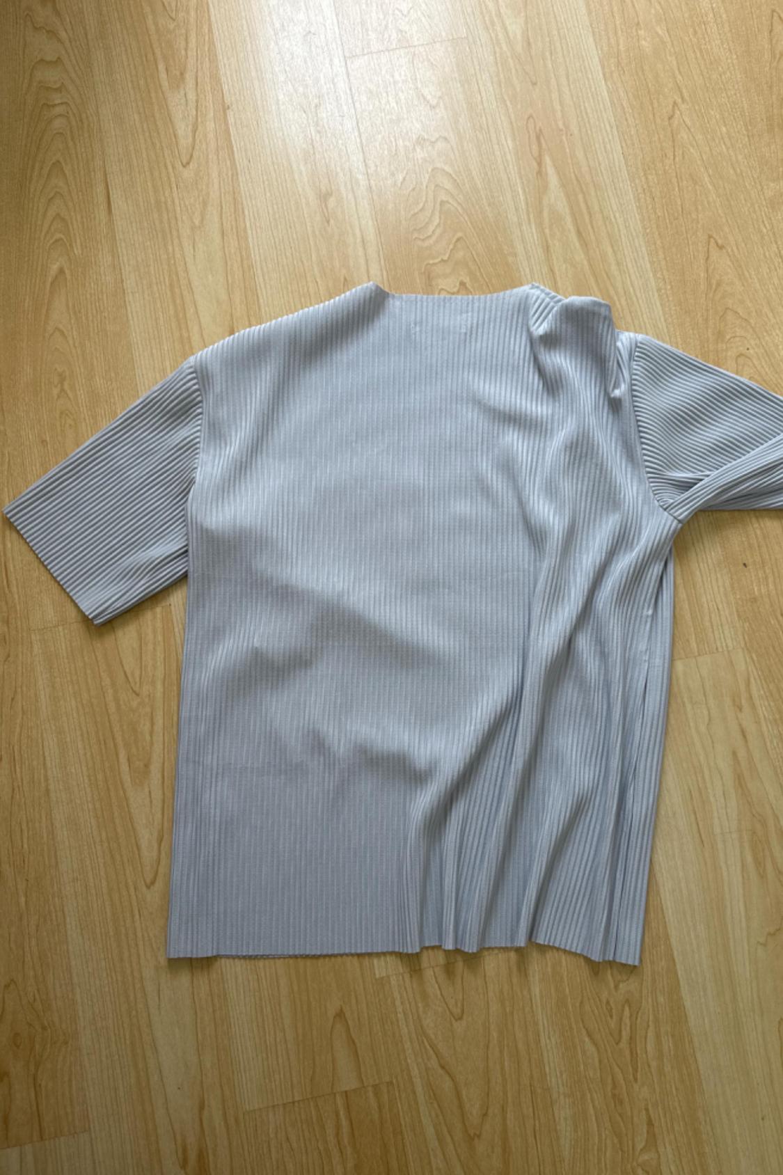 OVERSIZE PLEATED T-SHIRT - Image 2