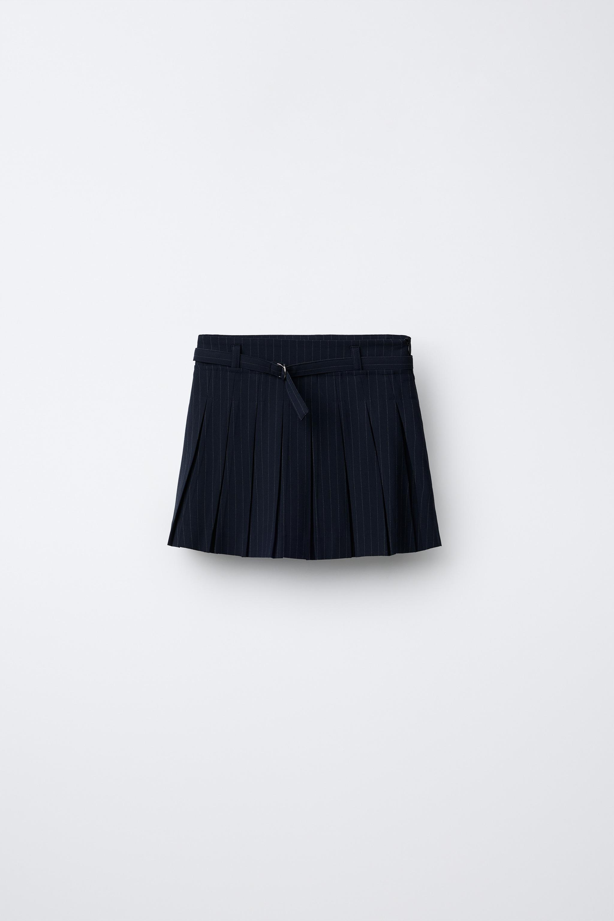 JUPE À RAYURES AVEC CEINTURE