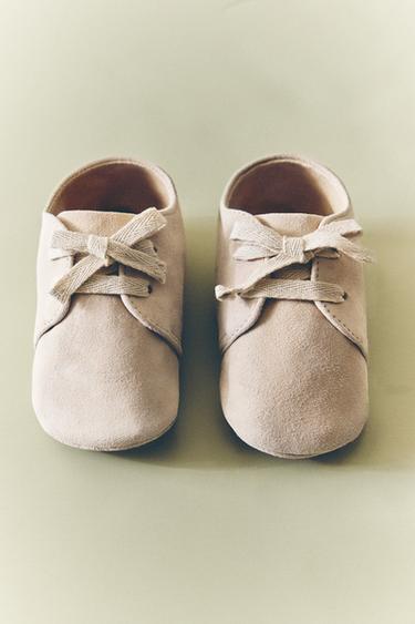 CHAUSSONS BLUCHER CUIR - Blanc écru de Zara - Image 5