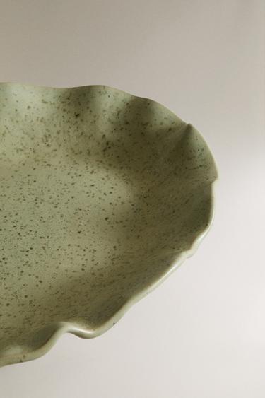 TERRACOTTA SERVING DISH WITH WAVY DESIGN - GREENISH by Zara - Image 2