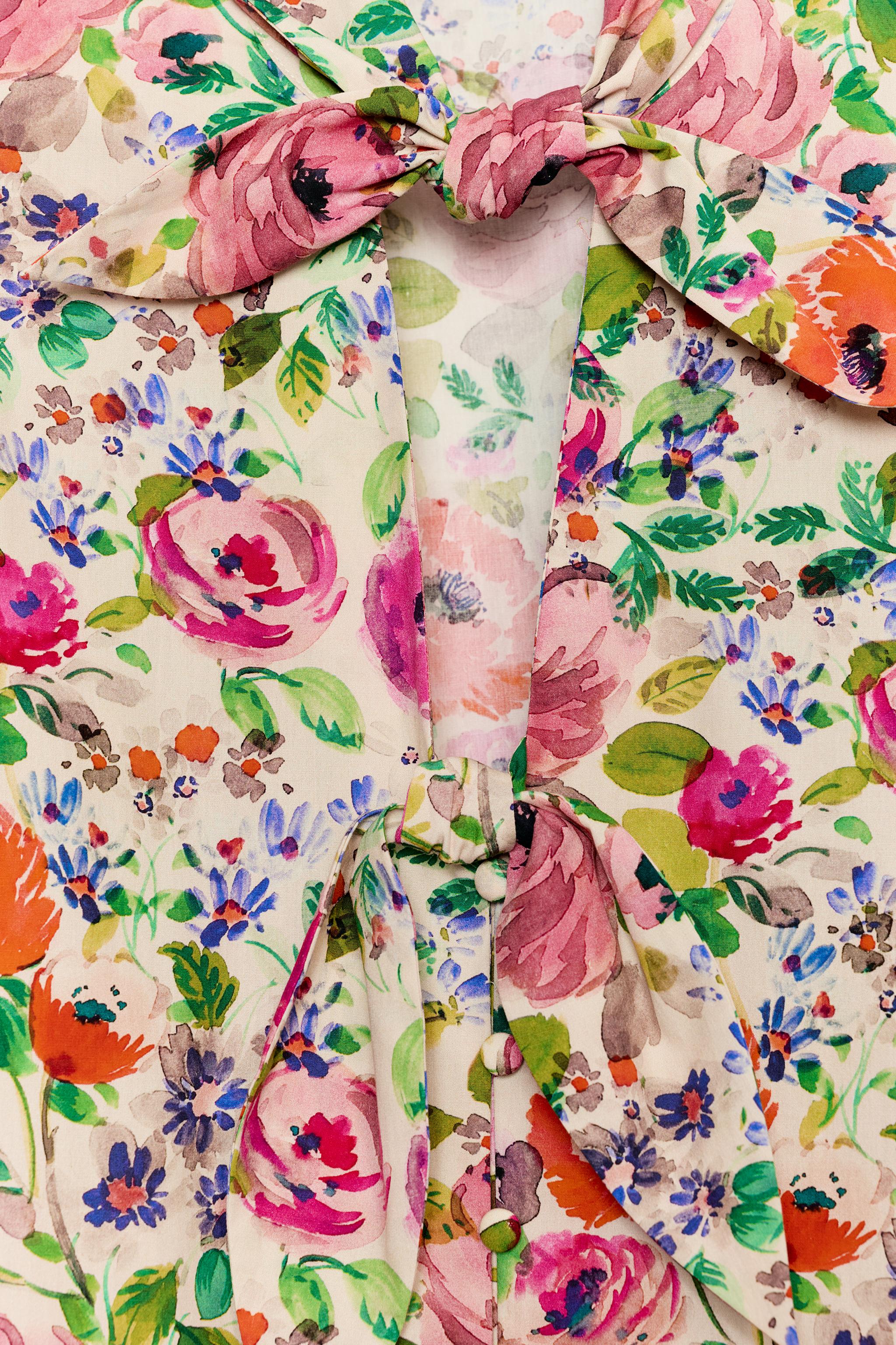 CHEMISE À IMPRIMÉ FLEURI AVEC LACETS