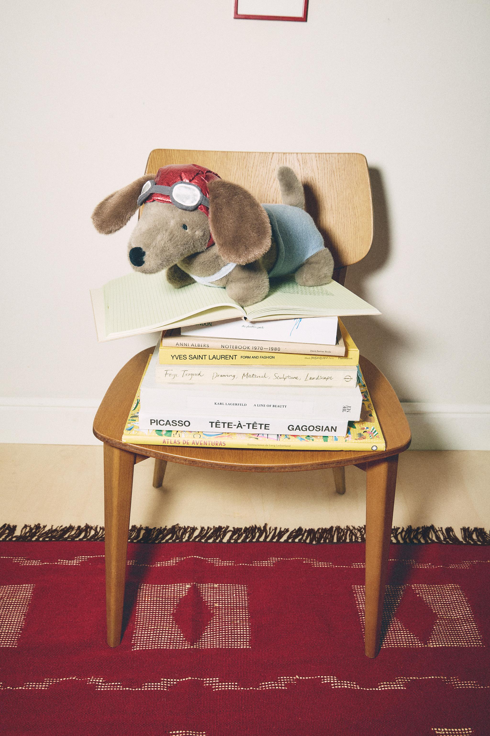 KIDS' AVIATOR DACHSHUND PLUSH TOY