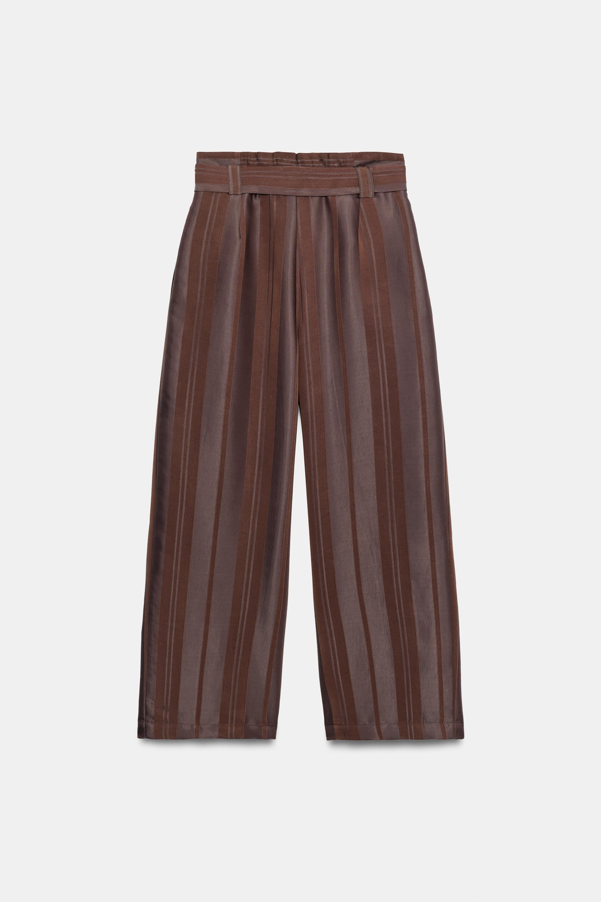 PANTALON PAPERBAG À RAYURES ET CEINTURE