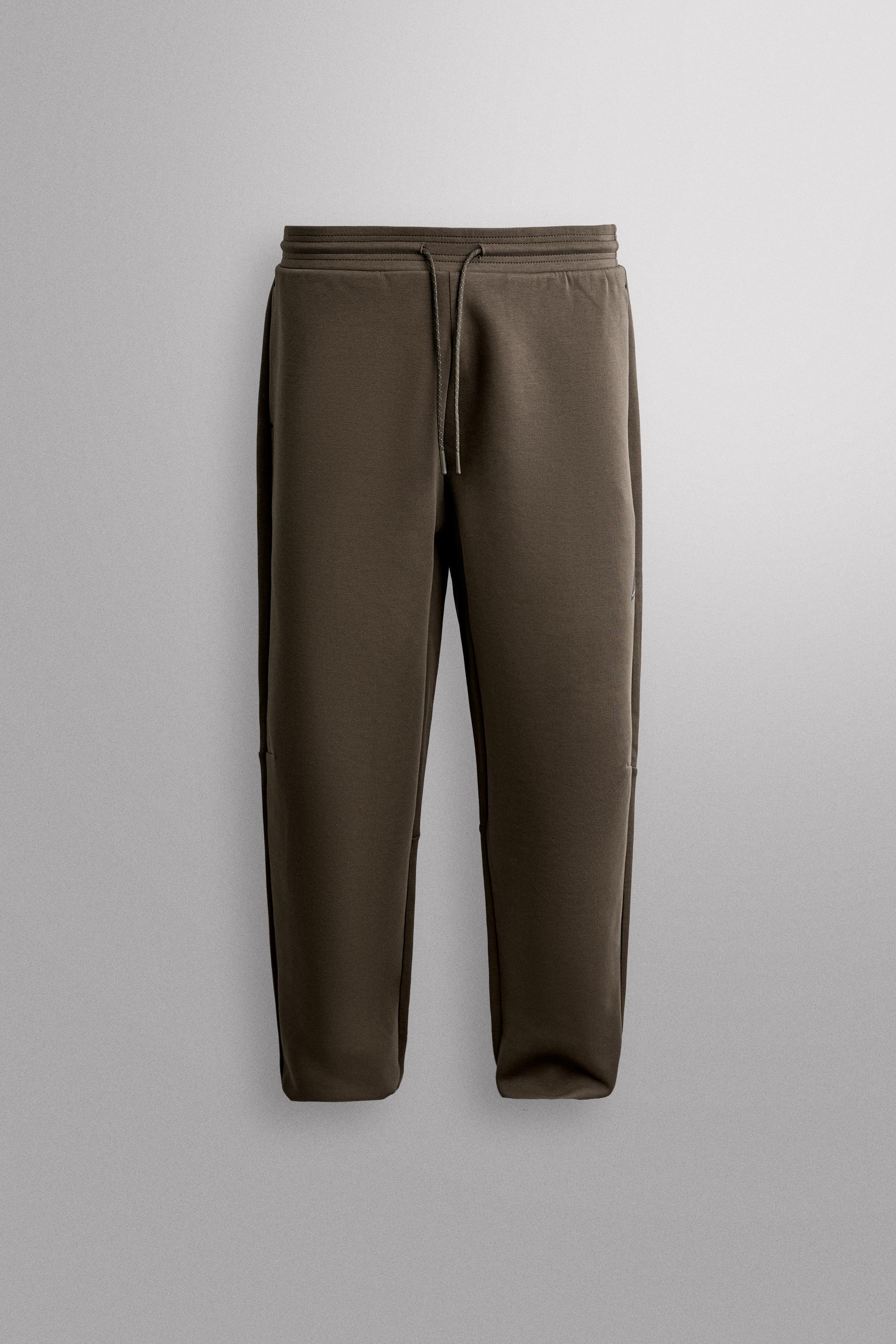 TECHNICAL JOGGER PANTS — Dark brown