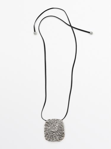 Zara Textured medallion necklace - Silver - Image 0