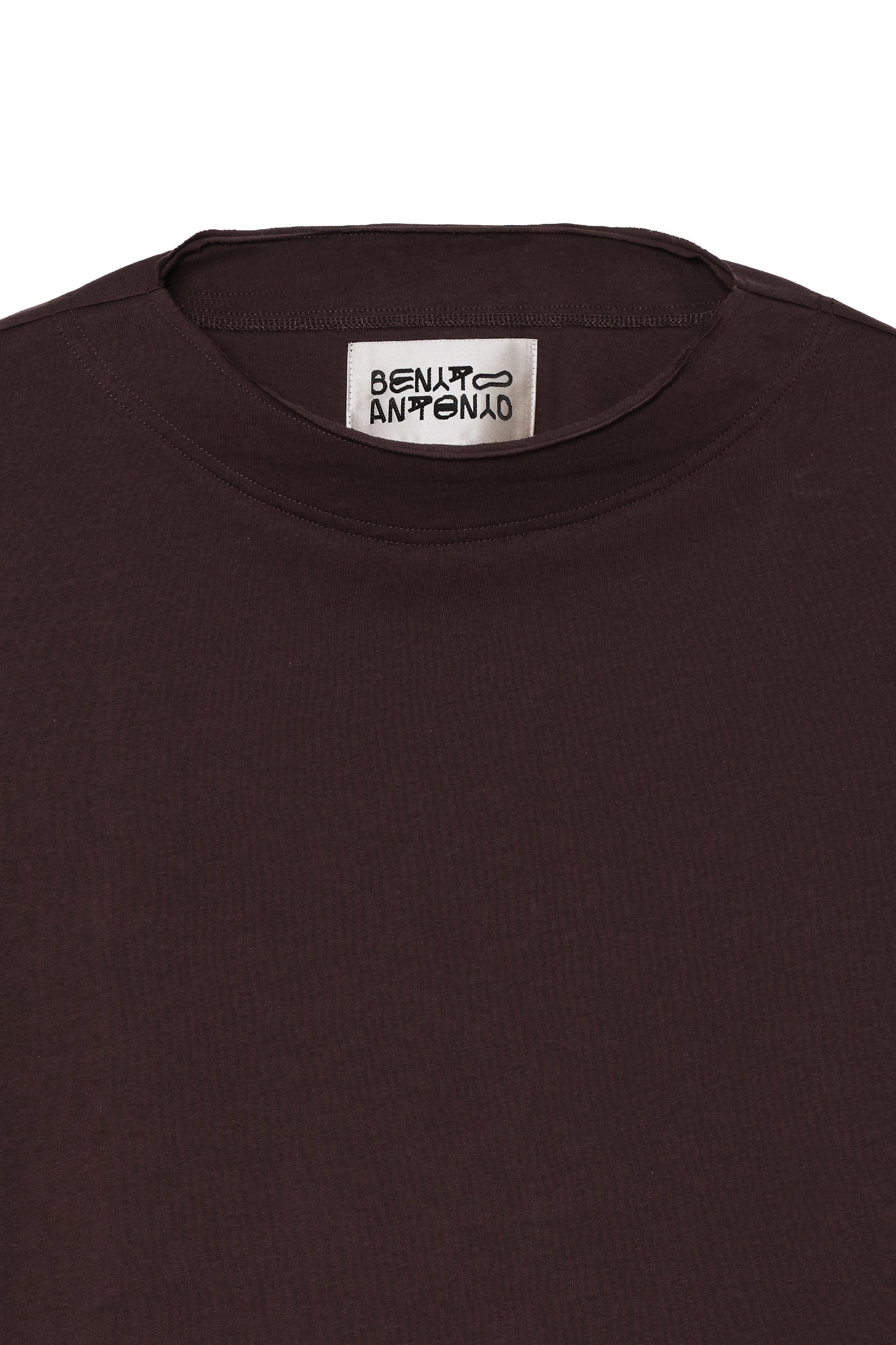CROPPED FIT LONG SLEEVE T-SHIRT