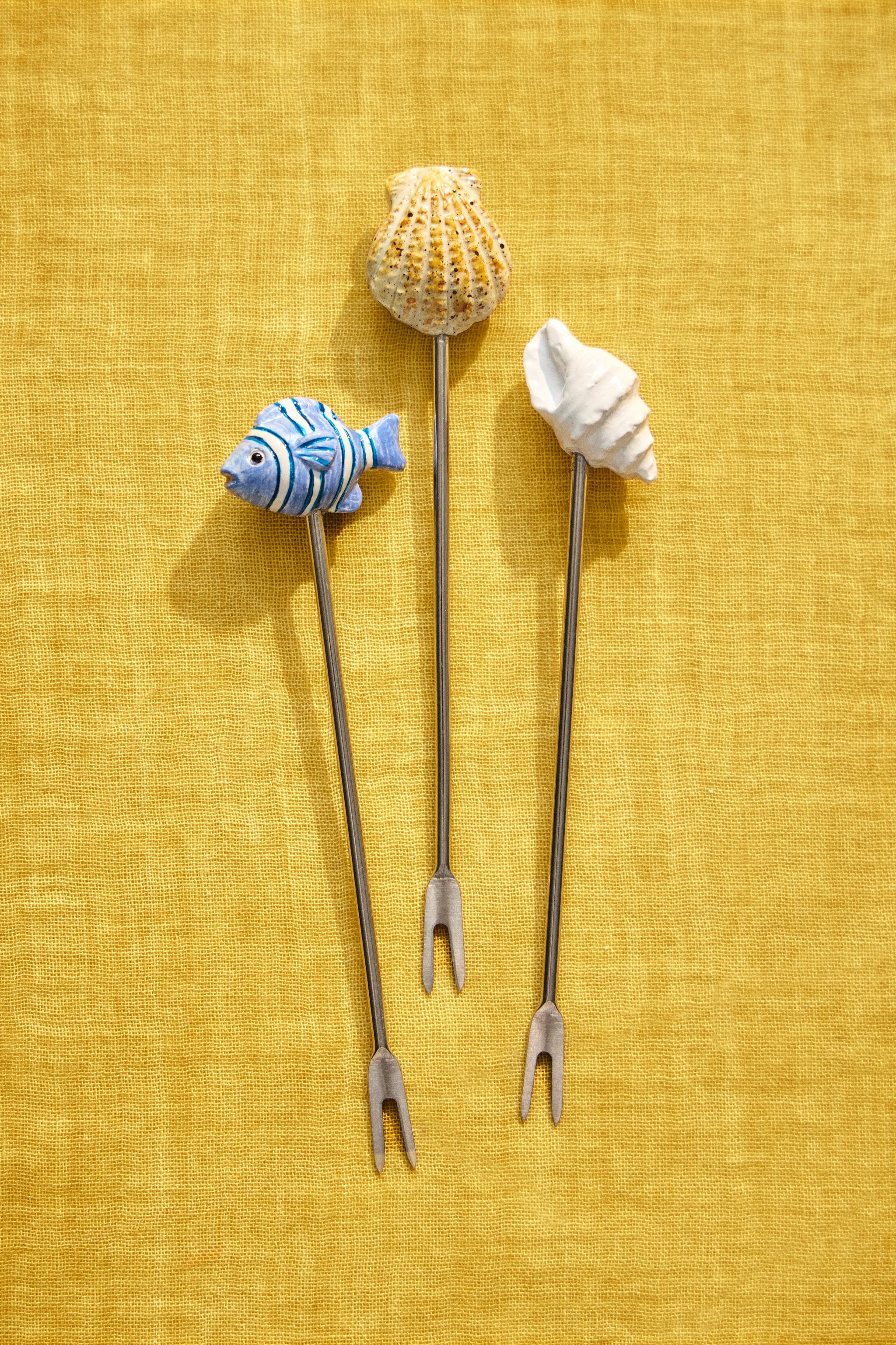 PACK OF NAUTICAL APPETIZER PICKS (PACK OF 6) — Blue