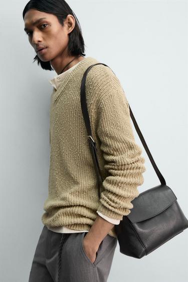 PULL STRUCTURÉ IRRÉGULIER COL EN V - Marron clair de Zara - Image 5