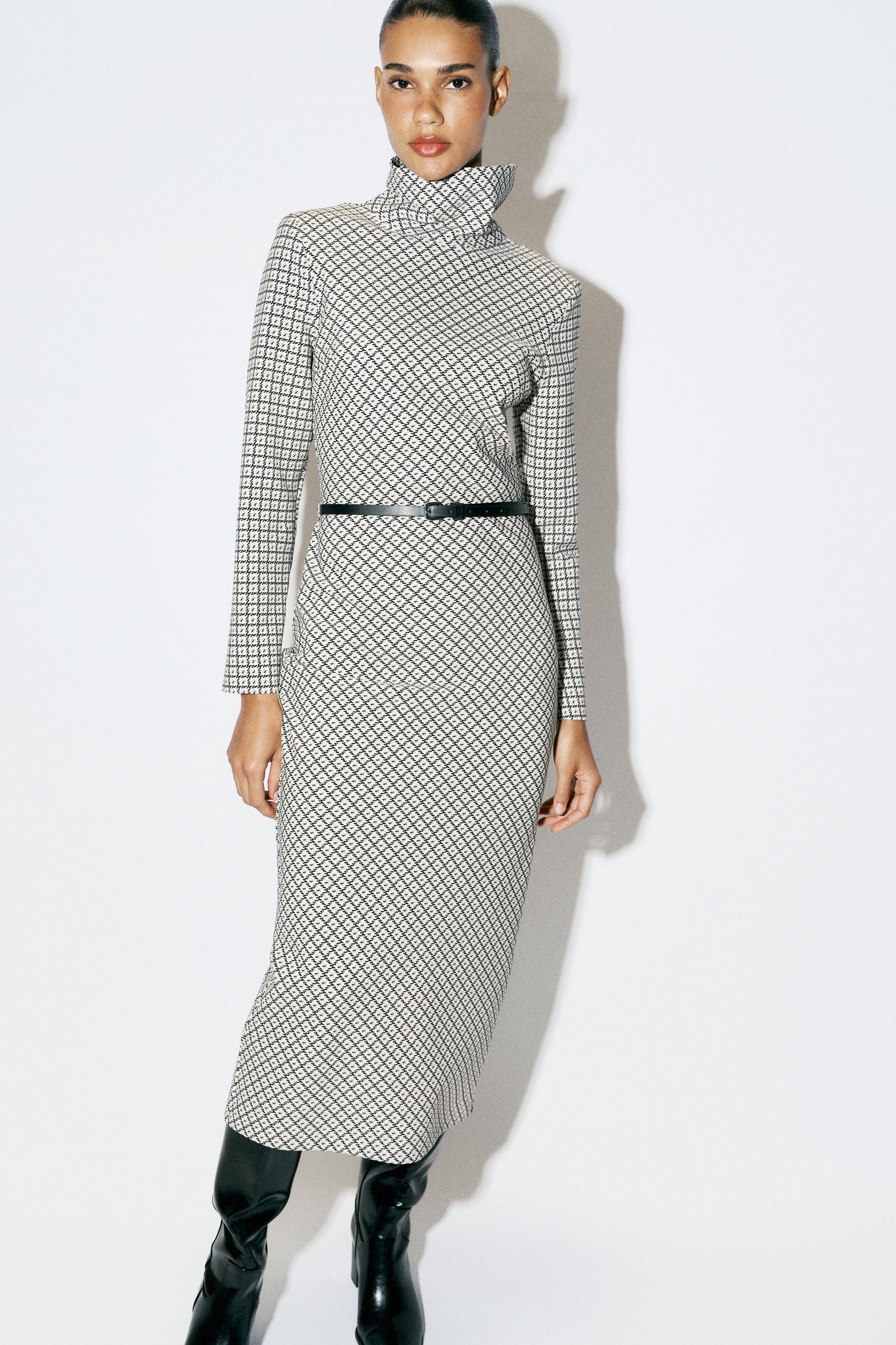 ROBE LONGUE IMPRIMÉE À CEINTURE