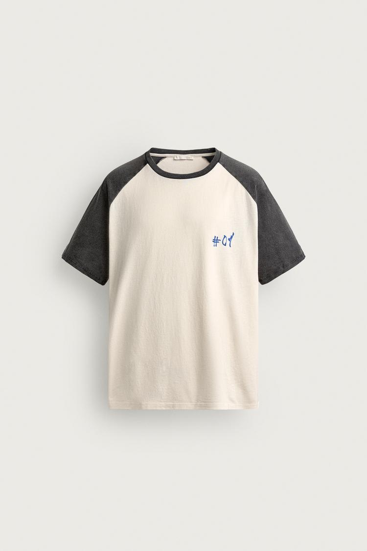 TEXT COLOUR BLOCK T-SHIRT