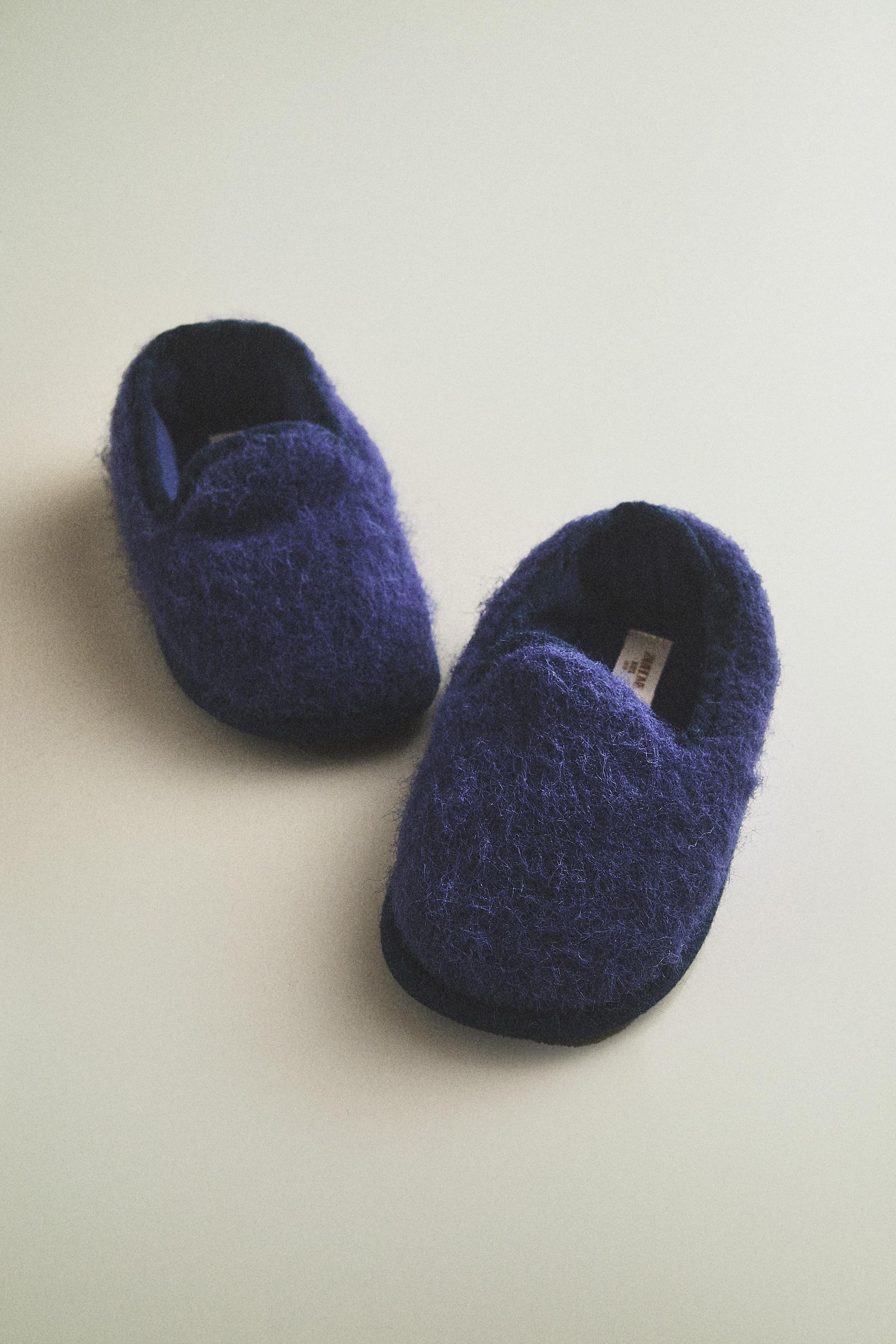Детские тапочки Zara KIDS' TEXTURED SLIPPERS — фото 6