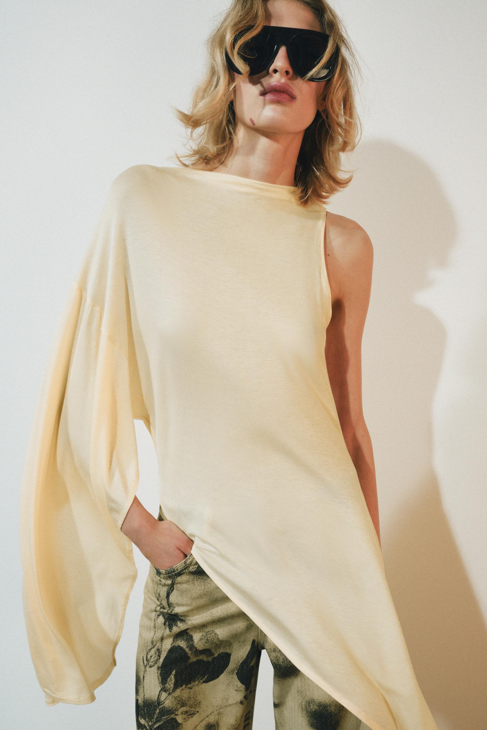 FLOWY ASYMMETRIC TOP — Yellow