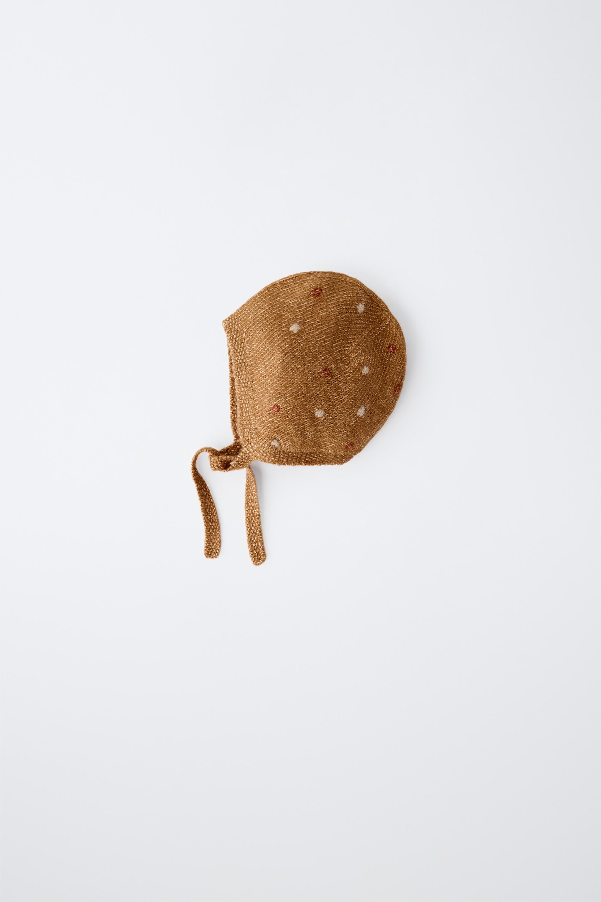 KNIT POM-POM BONNET — Toffee