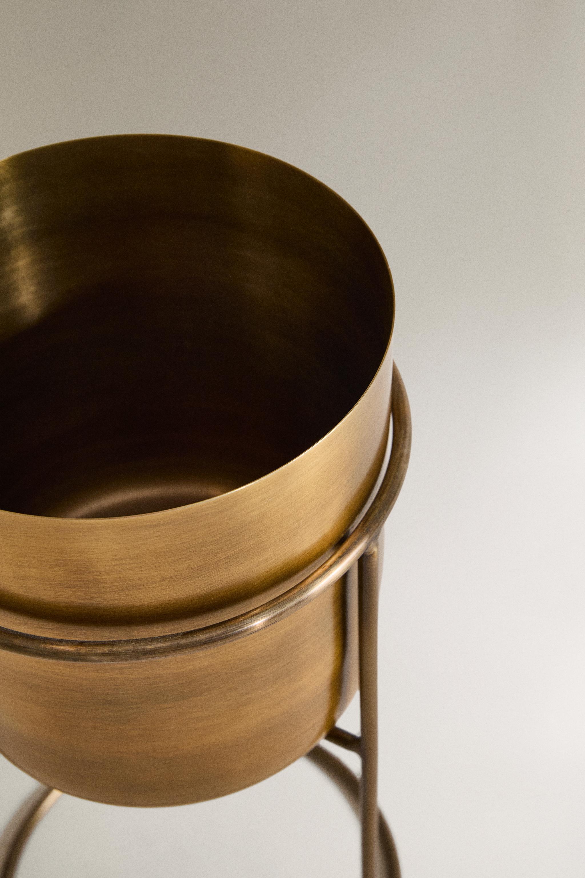 GOLD PLANTER - Golden | ZARA United States