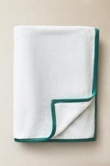 MANTA POLAR INFANTIL - Verde de Zara