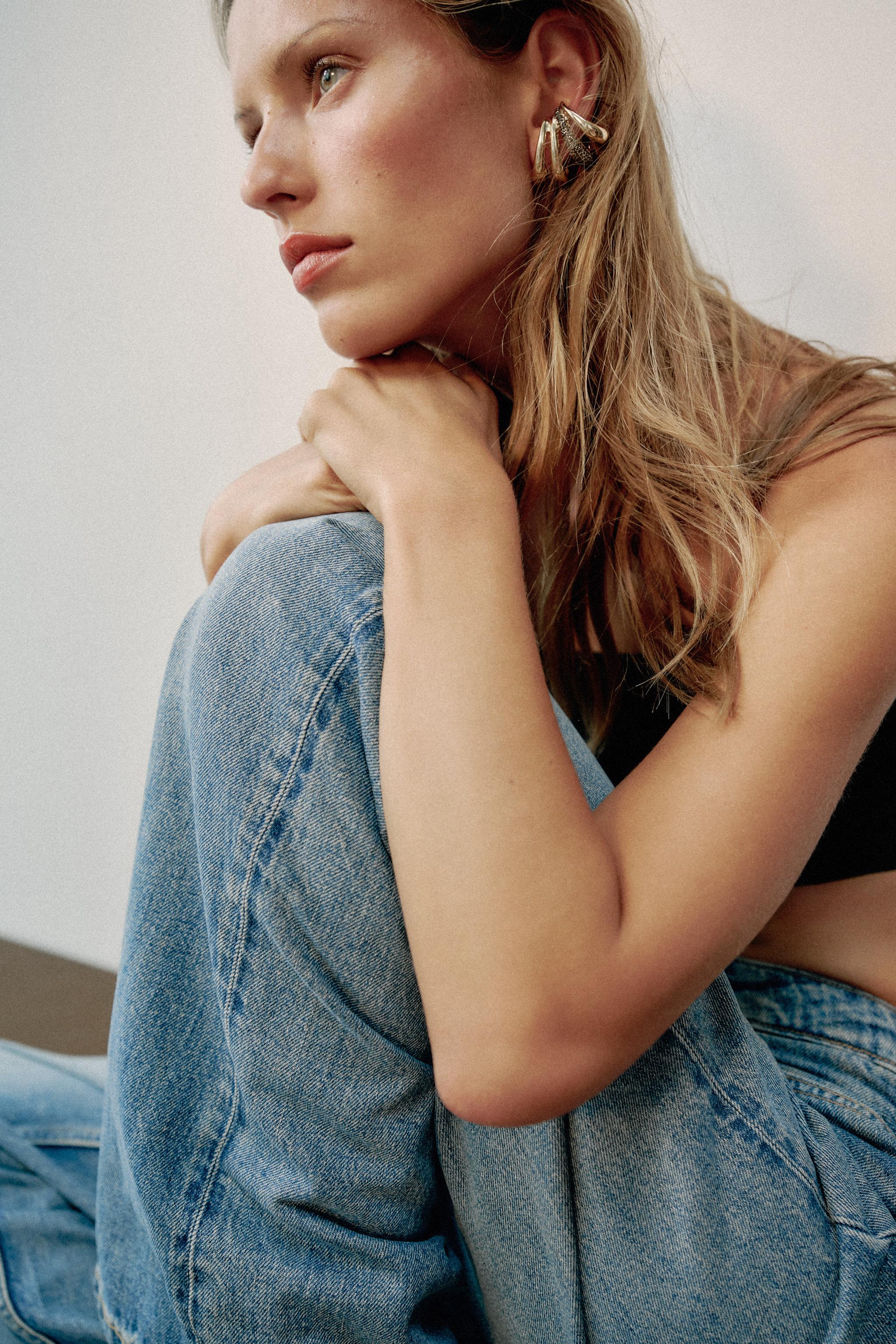 SPARKLY EAR CUFF EARRINGS — Golden