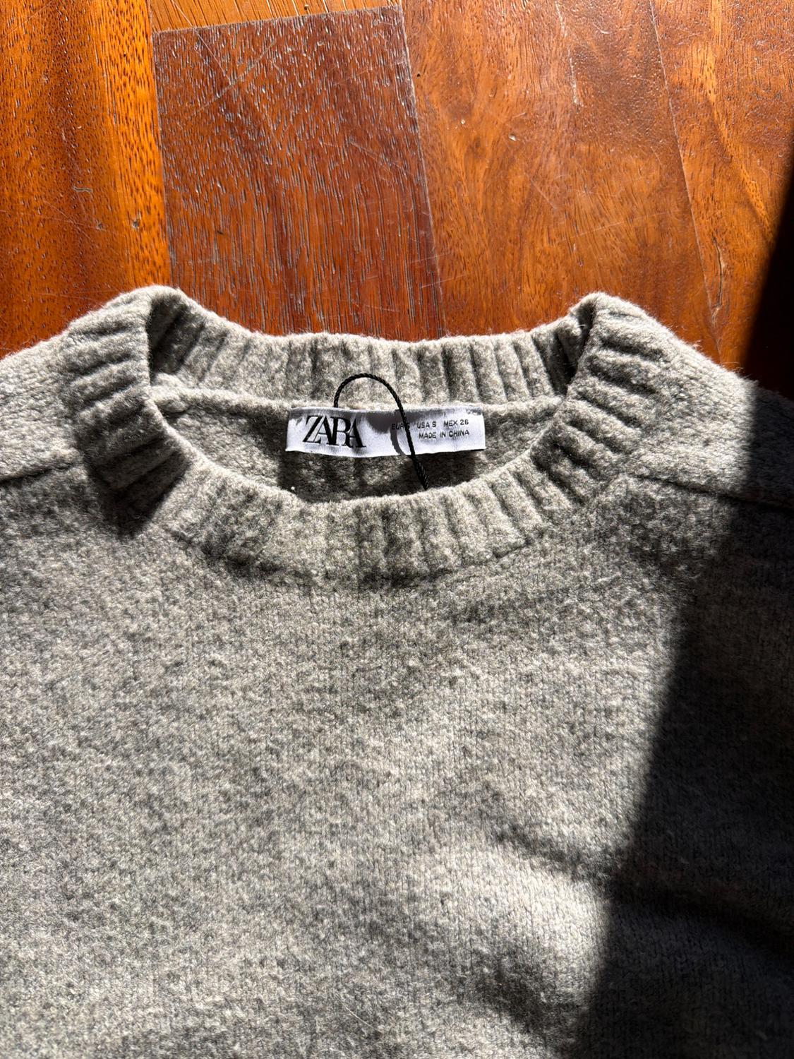 SOFT KNIT SWEATER - Image 3