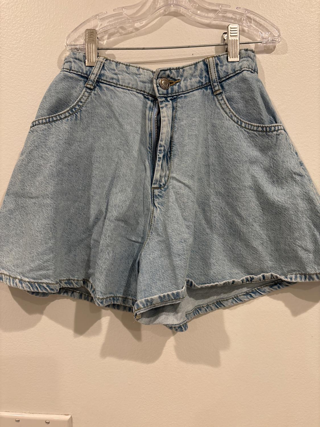 LOOSE FIT DENIM BERMUDA SHORTS