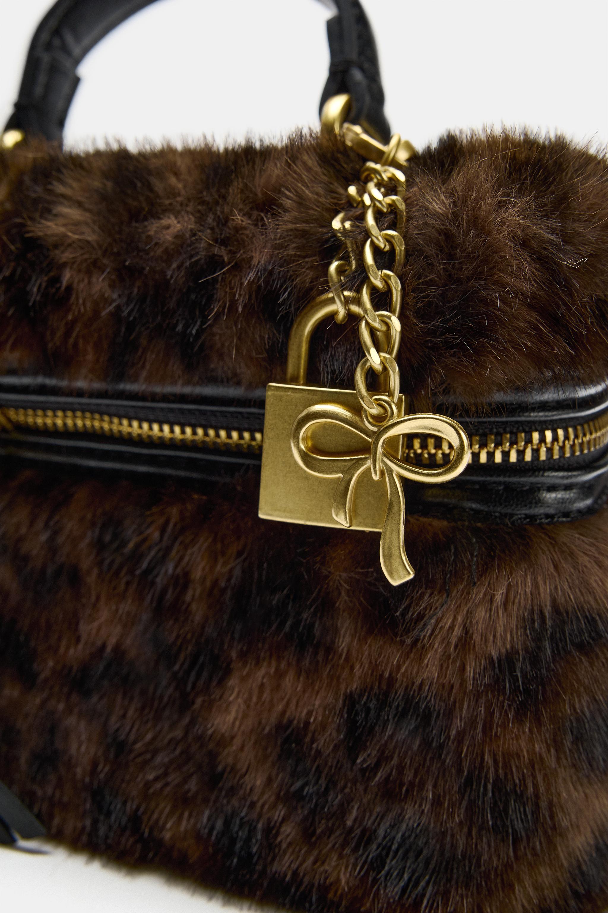 SAC VANITY EFFET FOURRURE
