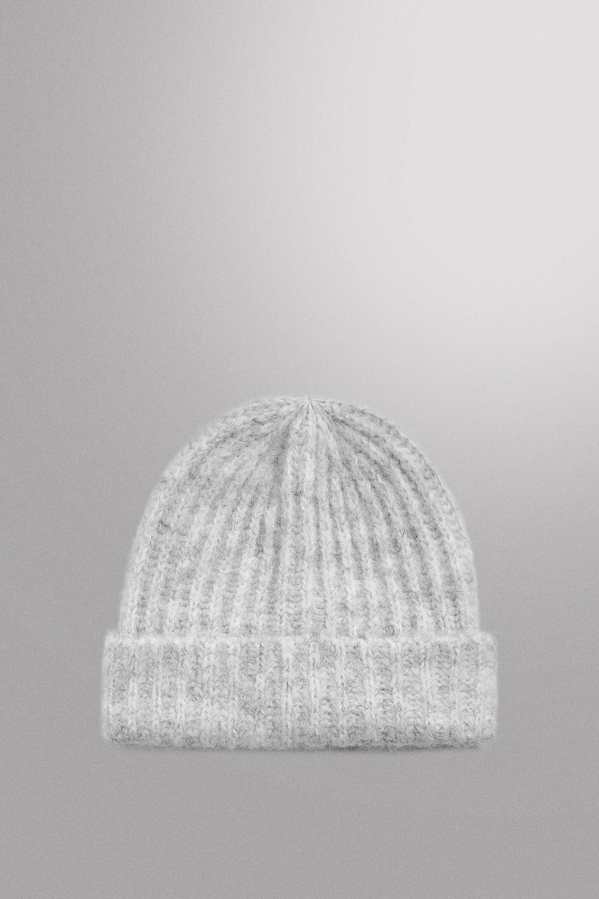 TEXTURED KNIT BEANIE - White