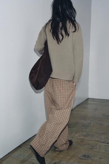 GILET 100 % LAINE COL EN V - Gris taupe de Zara - Image 2