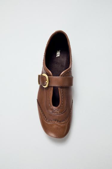 LEATHER BROGUE BALLERINAS - Brown by Zara