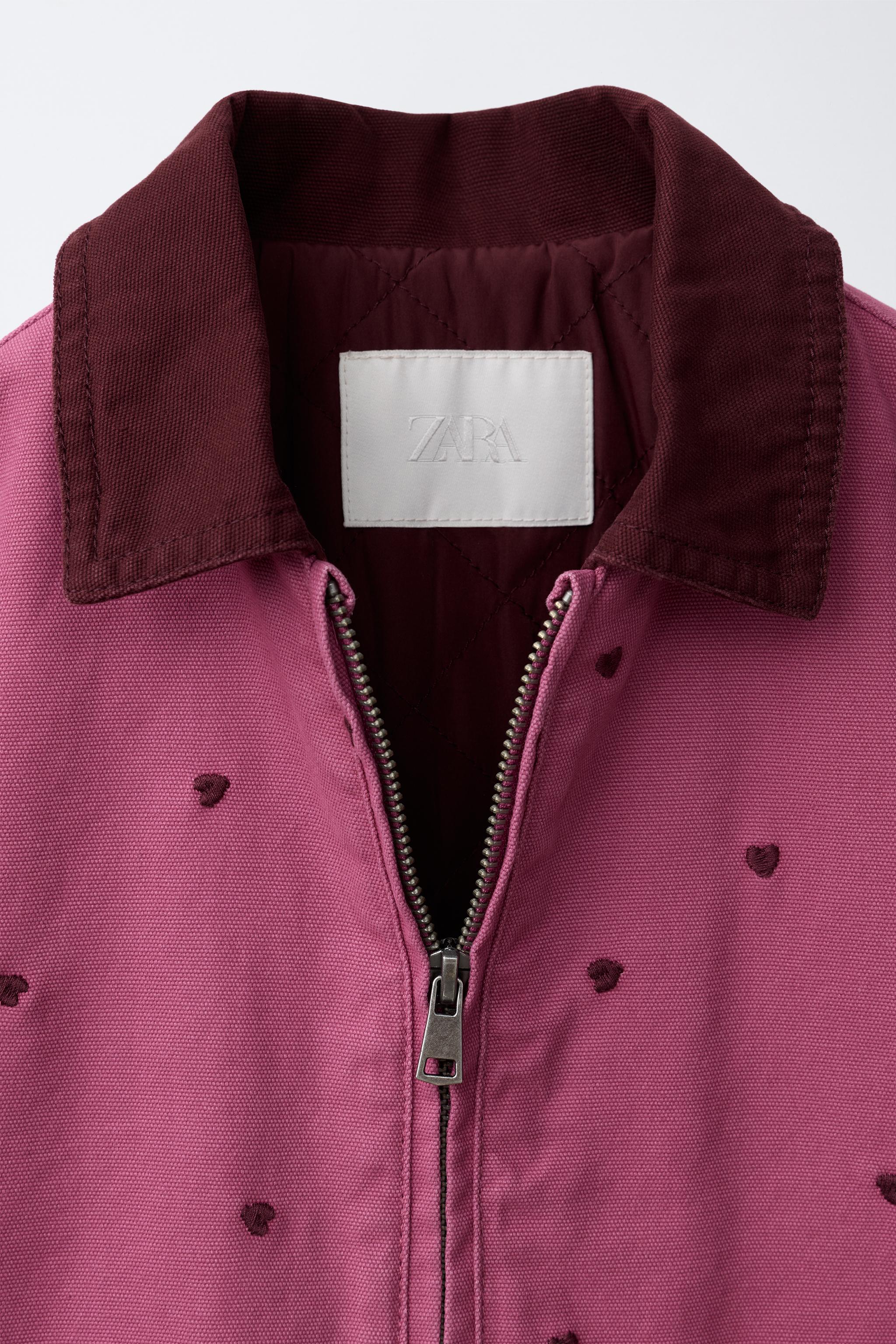 BLOUSON EN TOILE À CŒURS BRODÉS