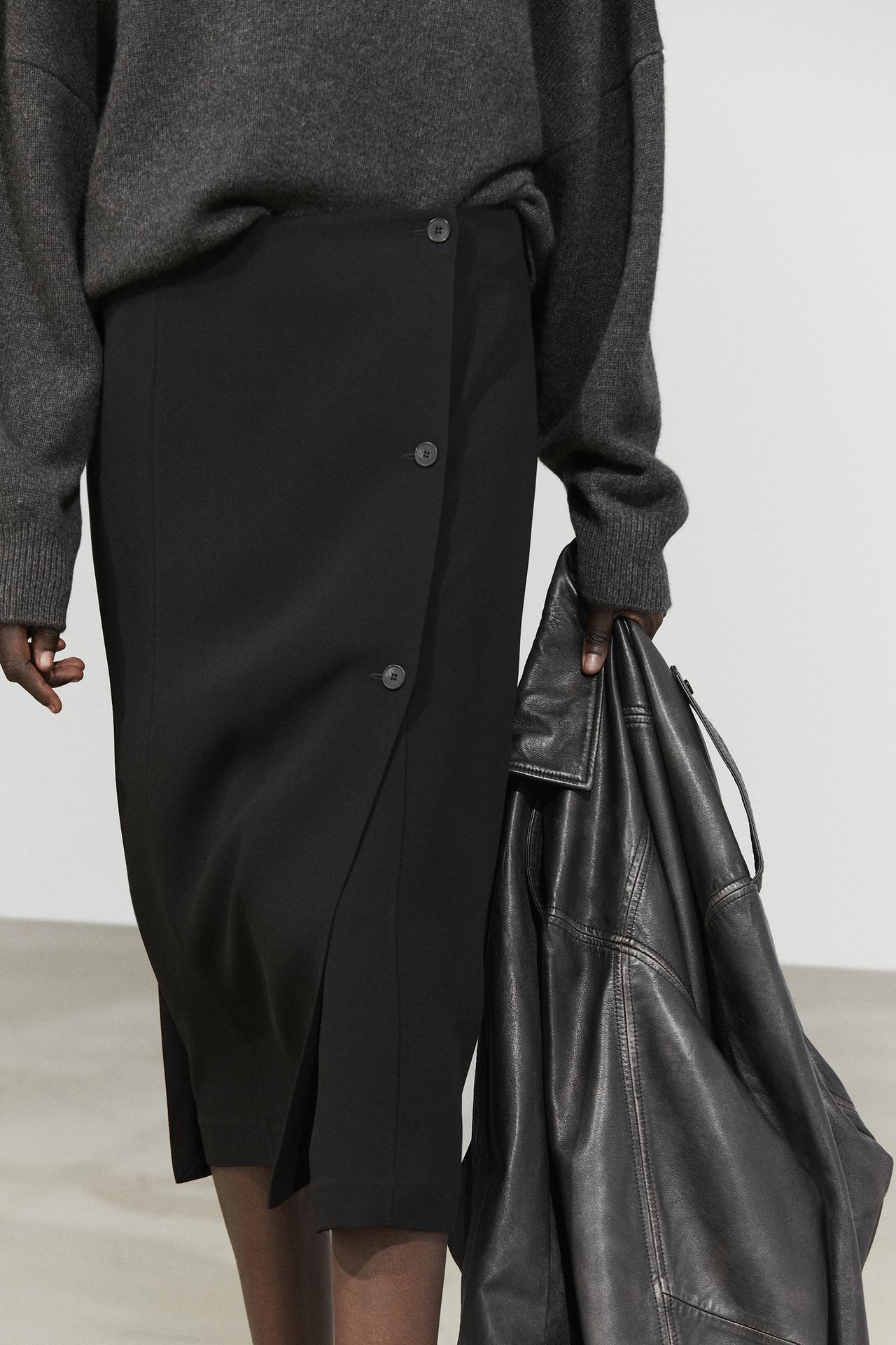 Midi skirt with button detail — Black