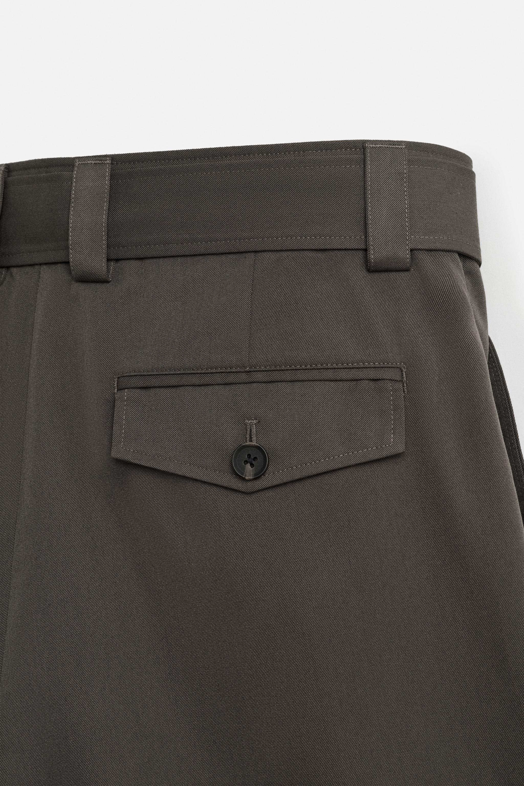 BELTED WIDE FIT BERMUDA SHORTS