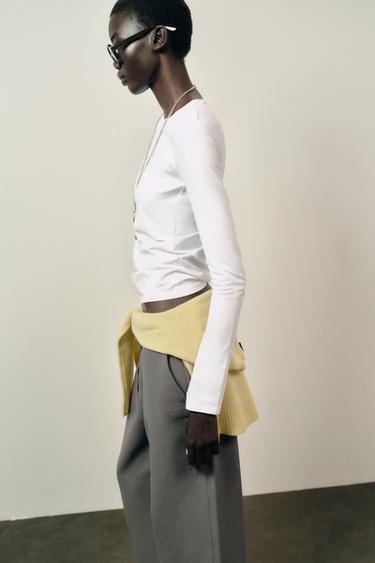 T-SHIRT BASIQUE EN COTON - Blanc de Zara - Image 3