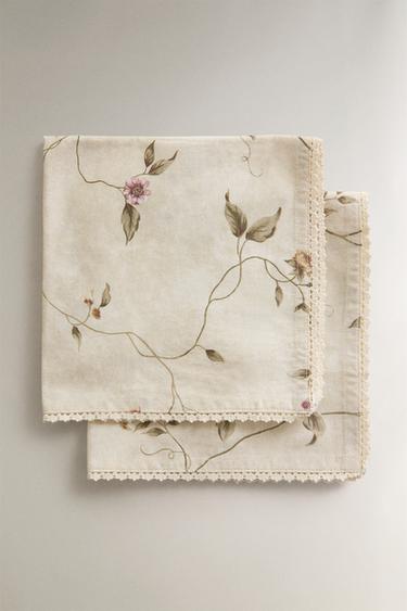 FLORAL PRINT AND LACE TRIM NAPKINS (PACK OF 2) - Beige by Zara - Image 0