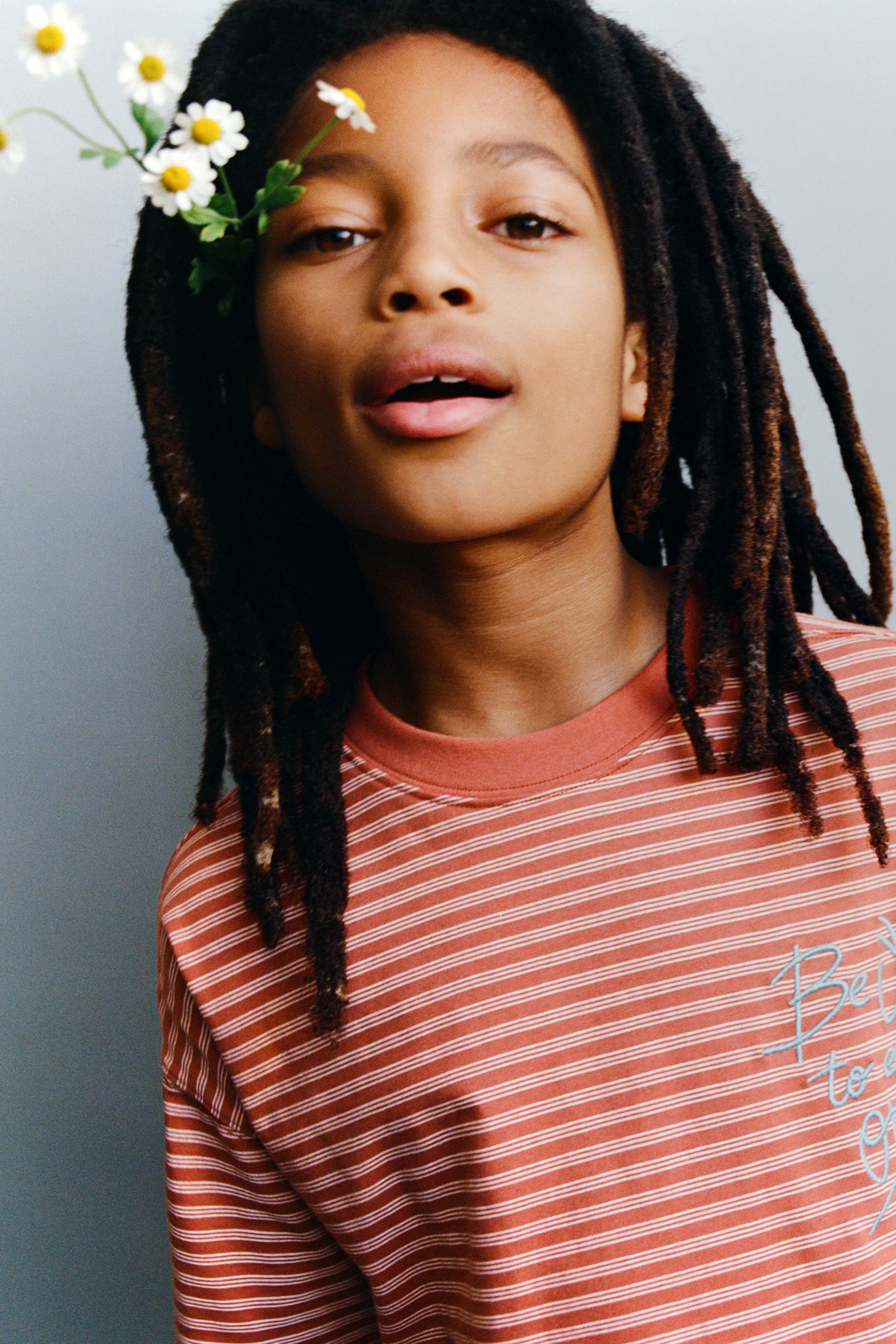 EMBROIDERED STRIPED T-SHIRT