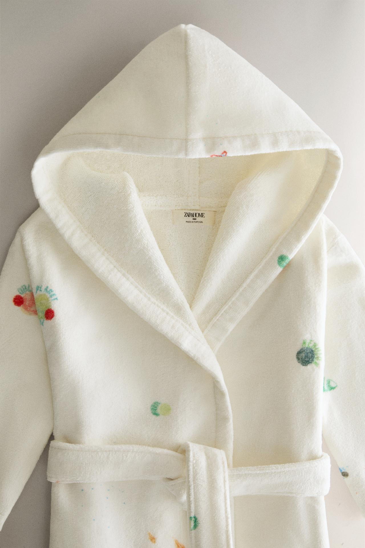 CHILDREN'S PLANET BATHROBE — Oyster-white