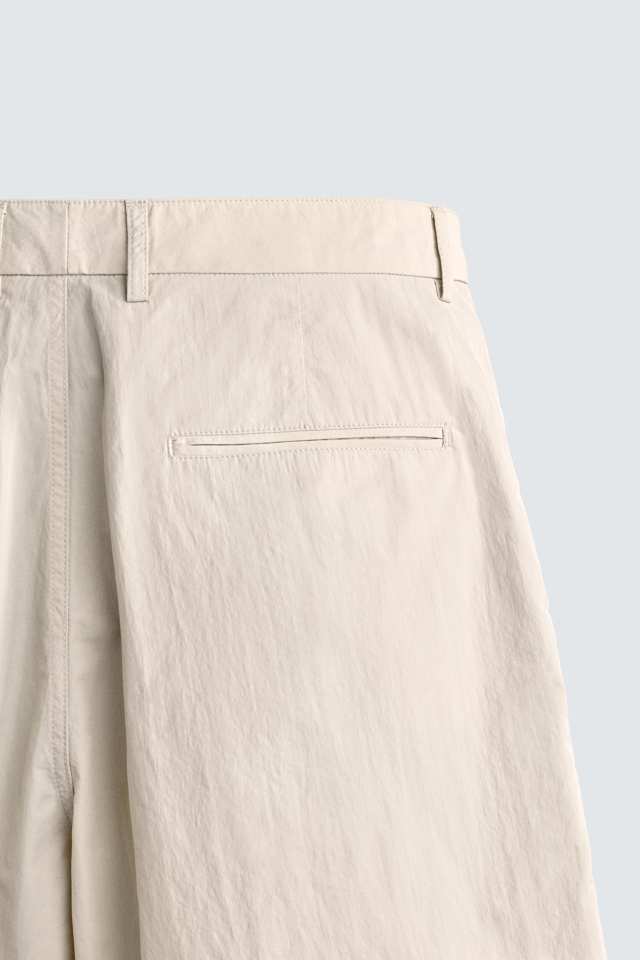 WIDE-FIT PLEATED SHORTS
