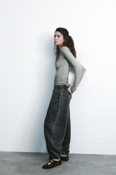 T-SHIRT EN POLYAMIDE EFFET DÉLAVÉ - Gris de Zara - Image 3