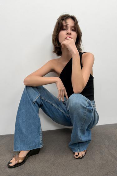 VINYL EFFECT WEDGE SANDALS - Brown by Zara