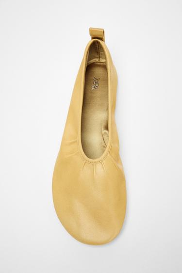 BAILARINA FRUNCIDA PIEL - Amarillo de Zara