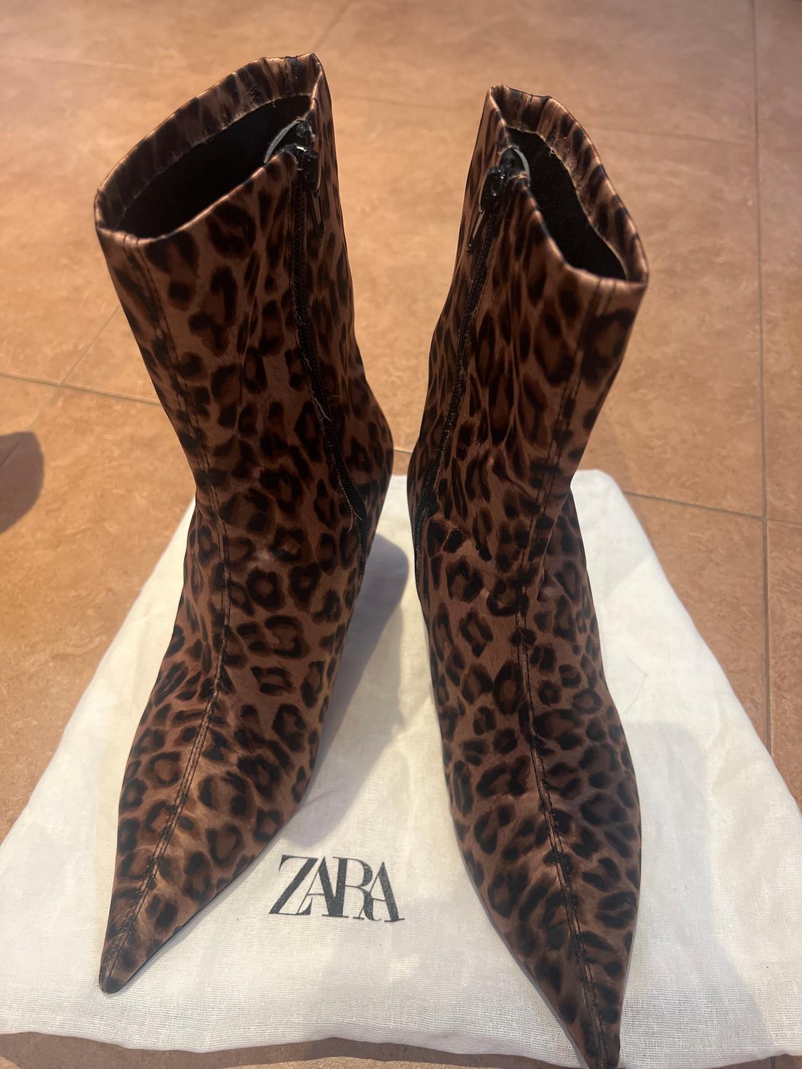 ANIMAL PRINT HIGH HEEL ANKLE BOOTS - Image 2