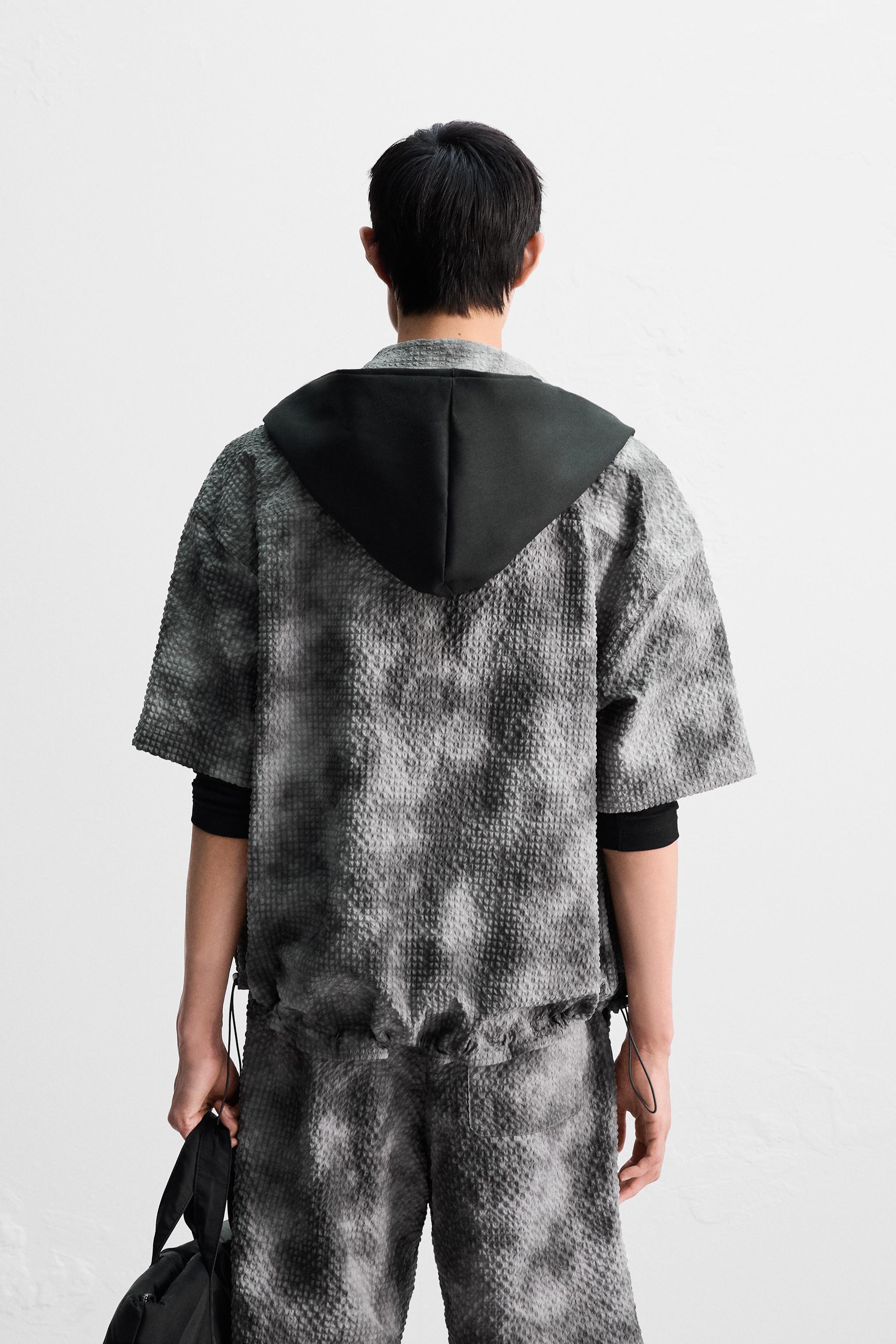 【ZARA】アブストラクト プリント シャツ グレー | 4225/300/802 ABSTRACT PRINT SHIRT - Gray | ZARA United States