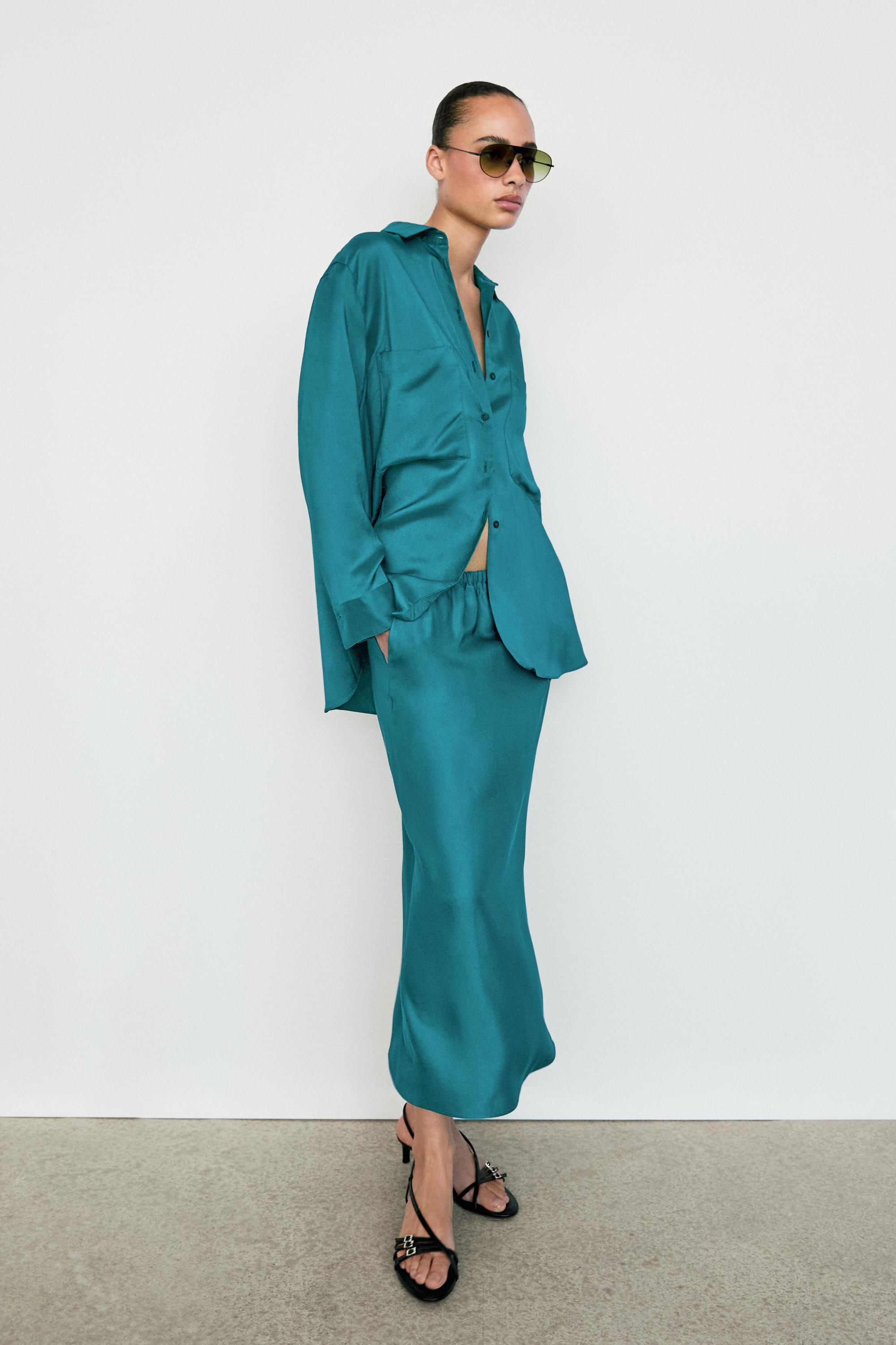 Flowing satin shirt with pockets — Blue / Green