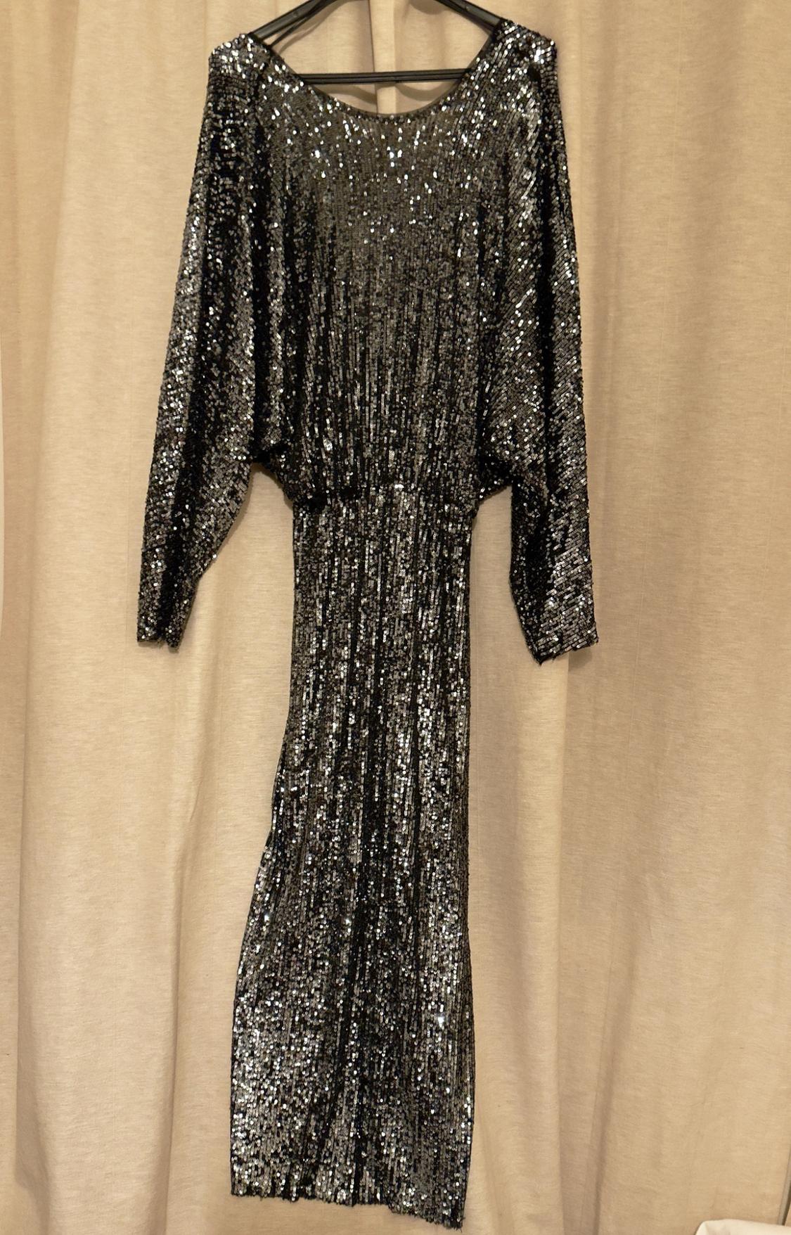 BACKLESS SEQUINNED DRESS - Image 2