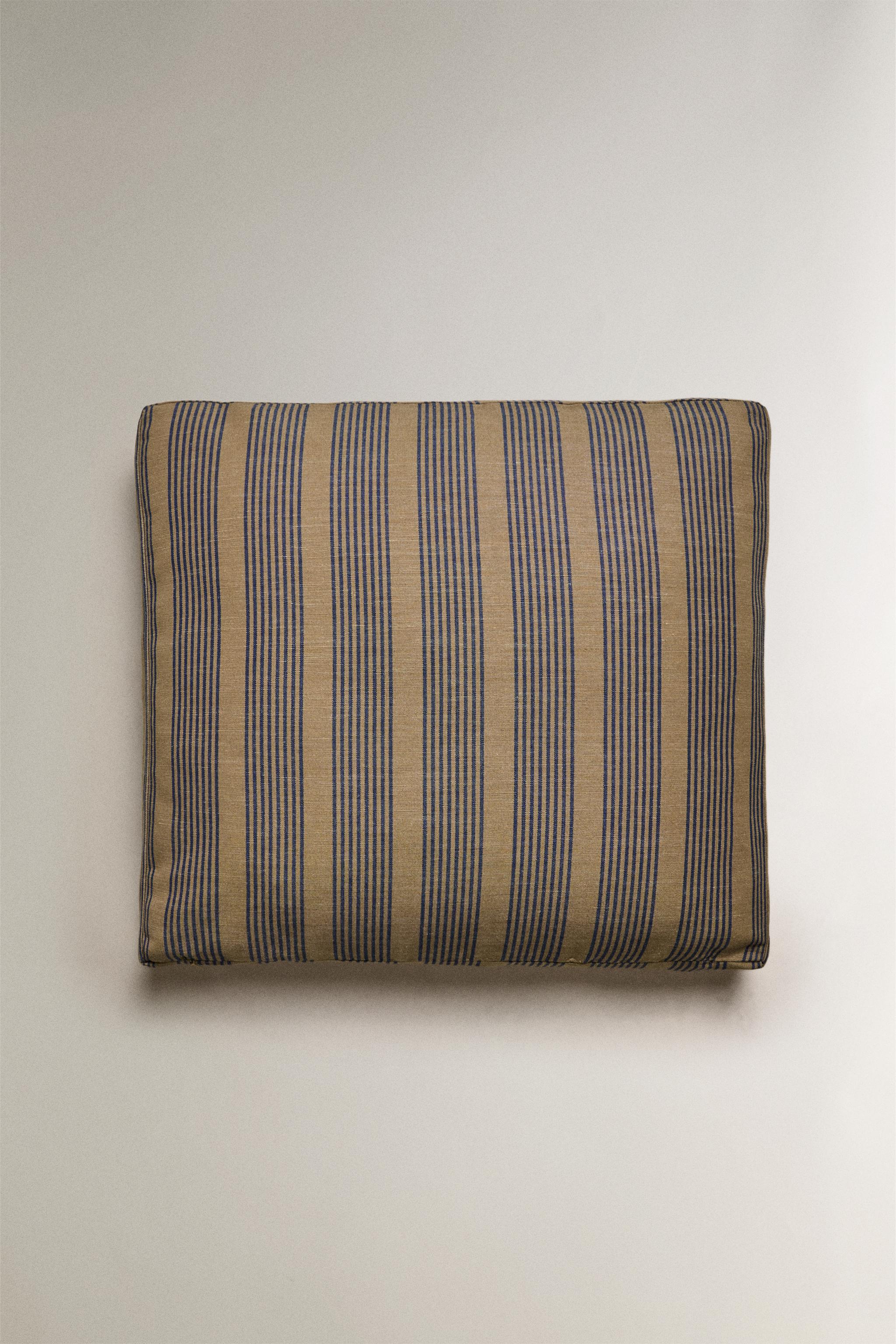 COUSSIN DE CHAISE À RAYURES