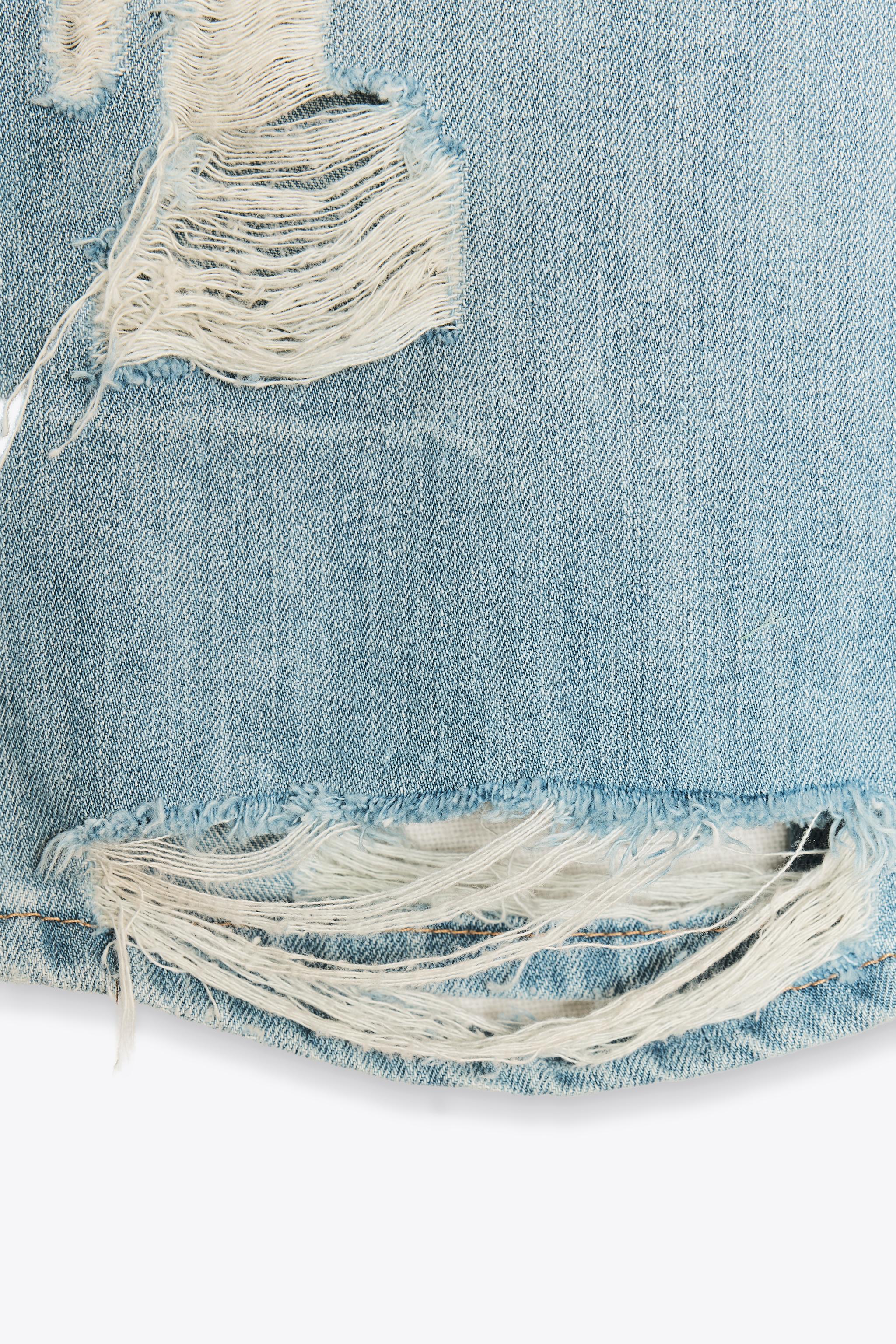 BERMUDA-SHORT EN JEAN TRF DÉCHIRURES TAILLE BASSE