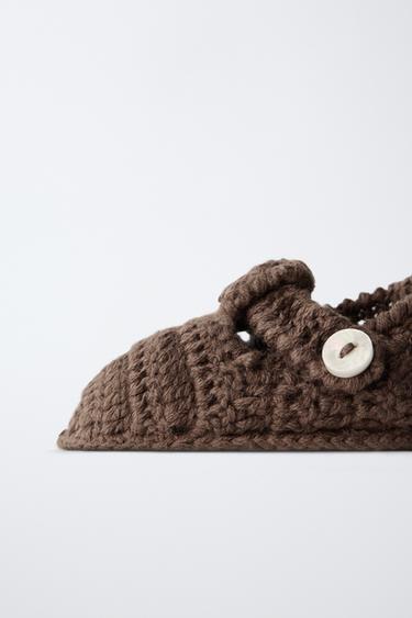 CHAUSSONS EN MAILLE BOUTON - Chocolat de Zara - Image 4