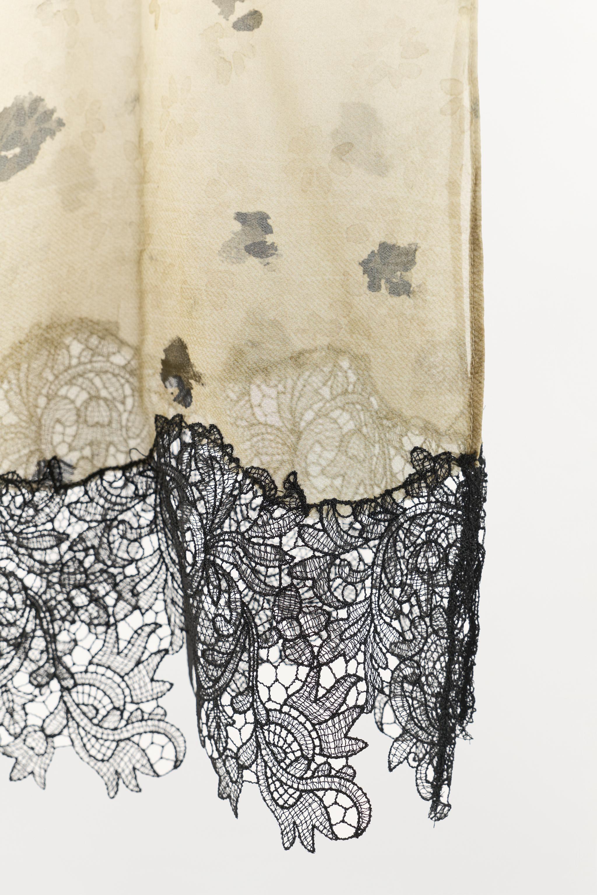 TOP IMPRIMÉ STYLE LINGERIE AVEC DENTELLE